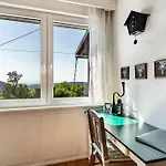 Augensteins Burgzimmer * זילבך