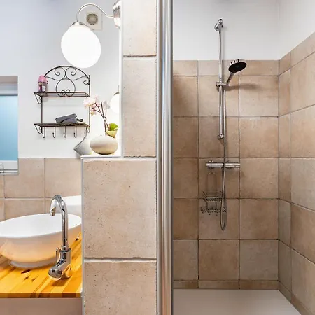 Augensteins Burgzimmer Apartamento *