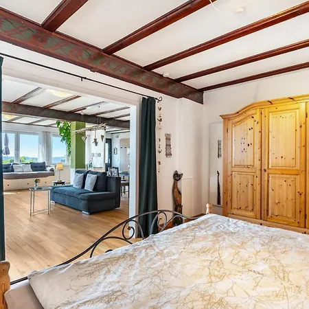 Augensteins Burgzimmer Apartment